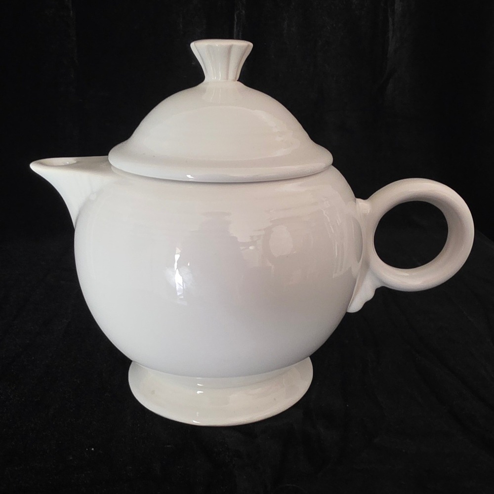 Fiesta Fiestaware White Teapot Large O Ring Handle Homer Laughlin Tea Pot
